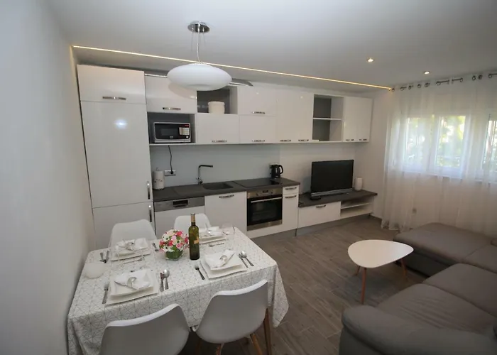 Central Beach Apartment Apartamento Split